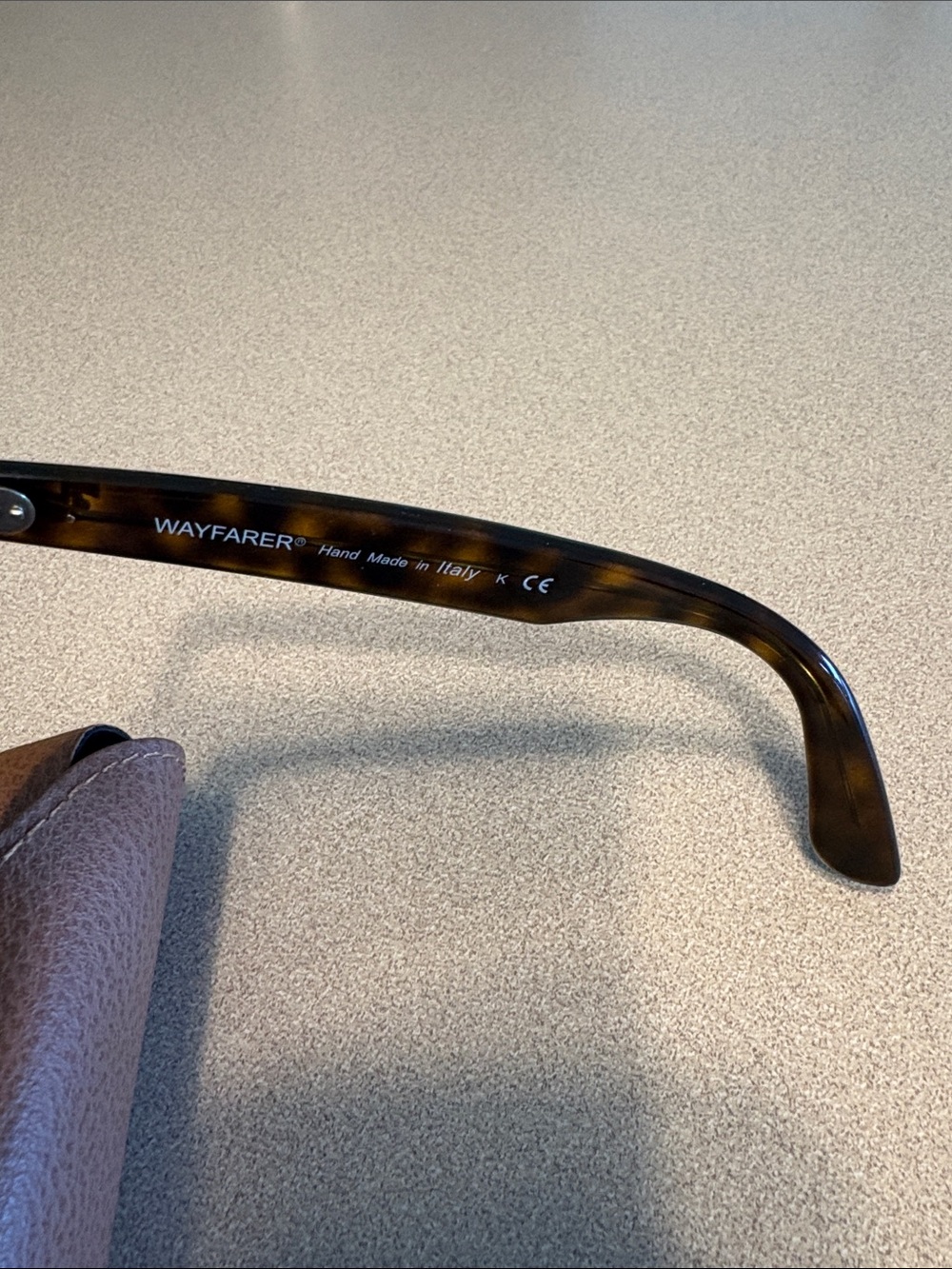 Ray-Ban RB4540 Tortoiseshell Frame Brown Lens Sunglasses Like New - Picture 5 of 7
